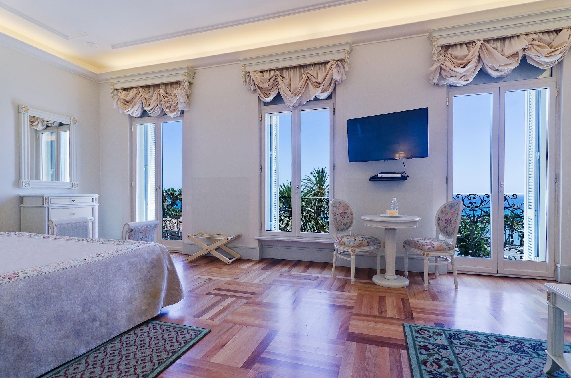 Hotel De Paris Sanremo Bagian luar foto