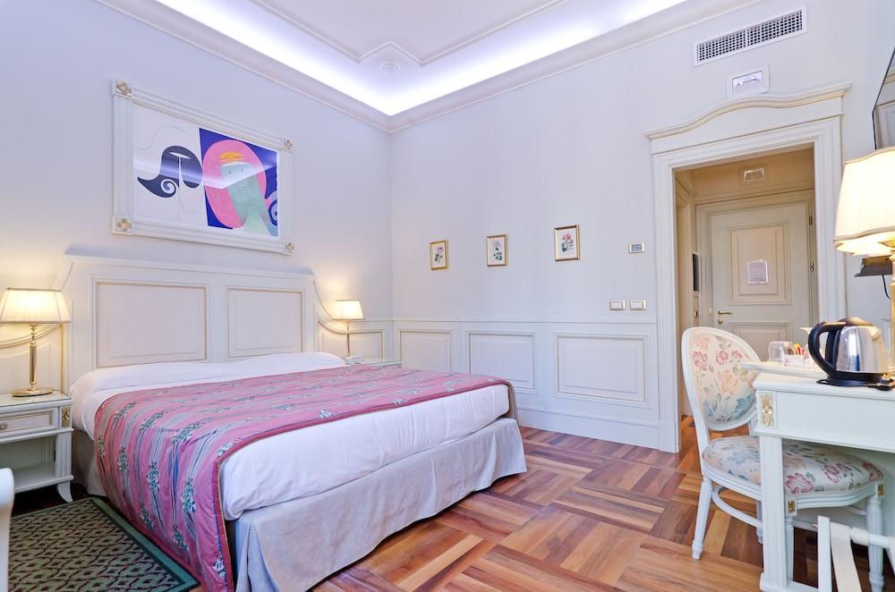 Hotel De Paris Sanremo Bagian luar foto
