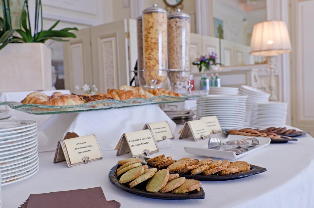 Hotel De Paris Sanremo Bagian luar foto